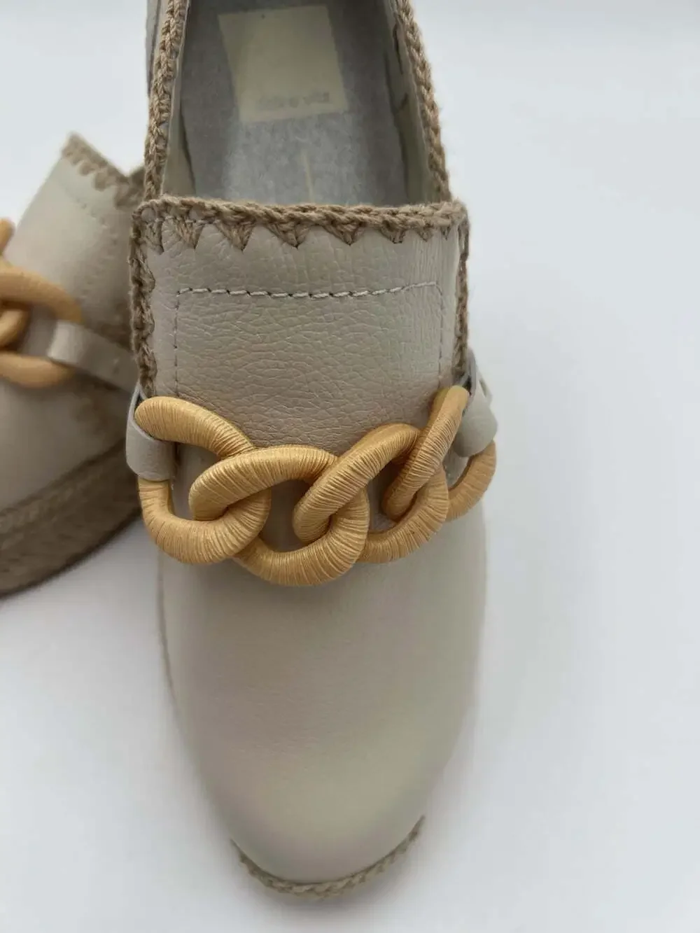 Dolce Vita Jhenee Espadrilles Women’s 8 Ivory Chain Loafers NWOB